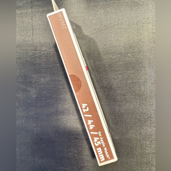 MVMT Reversible Design Apple Watch Band - Picture 3 of 3